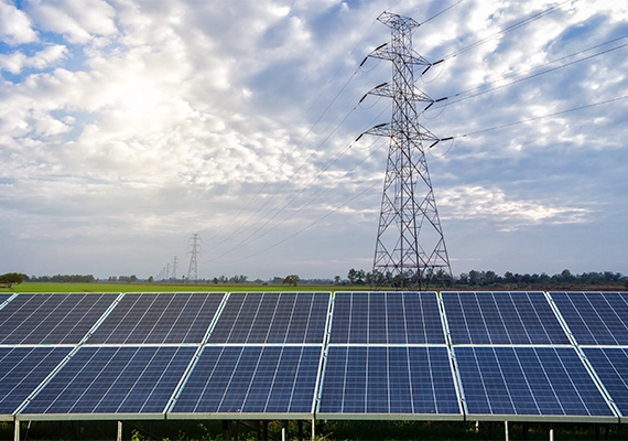 Hybrid solar solutions for businesses and commercial spaces